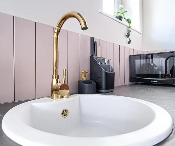 Apartament Pod Zurawiami Na Saskiej Apartment Warsaw