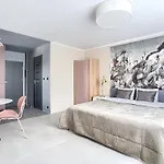 Lägenhet Apartament Pod Zurawiami Na Saskiej *